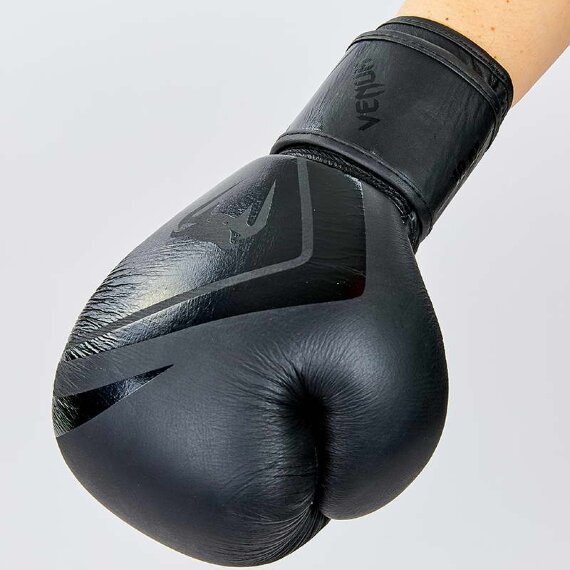 Перчатки боксерские кожаные Venum Contender 2.0 VL-8202-BK черный